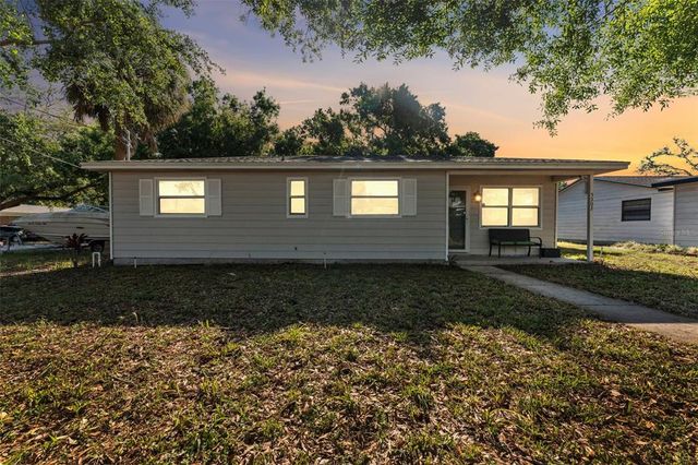 5302 S HIMES AVENUE, Tampa, FL 33611