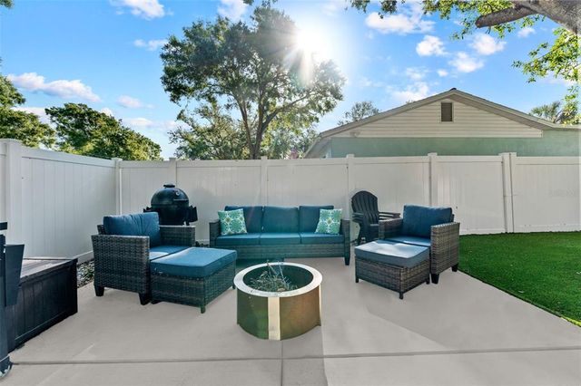 5302 S HIMES AVENUE, Tampa, FL 33611