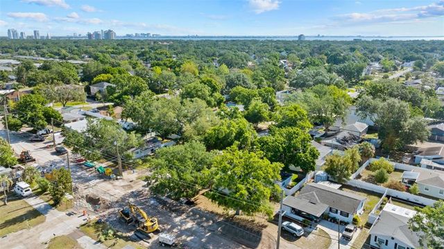 5302 S HIMES AVENUE, Tampa, FL 33611