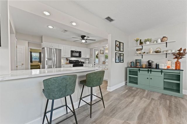 5302 S HIMES AVENUE, Tampa, FL 33611