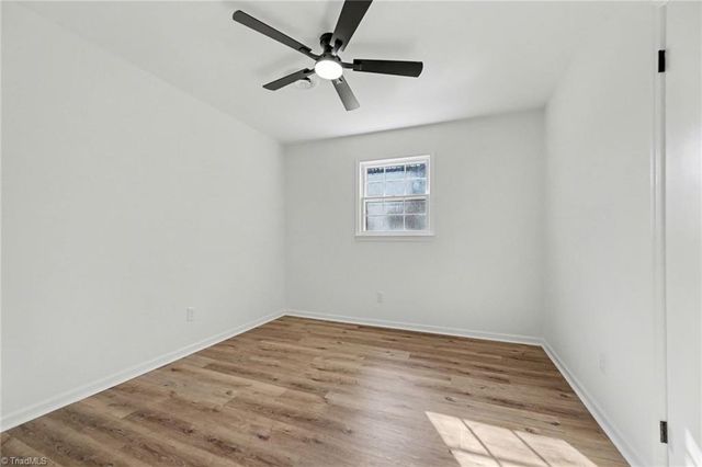 438 Knightwood Court, Kernersville, NC 27284