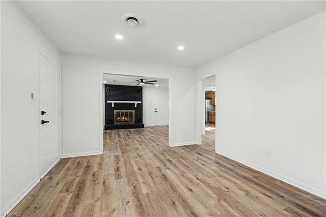 438 Knightwood Court, Kernersville, NC 27284