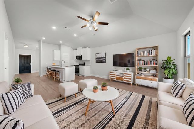 6604 Pattison, Greenville, TX 75402