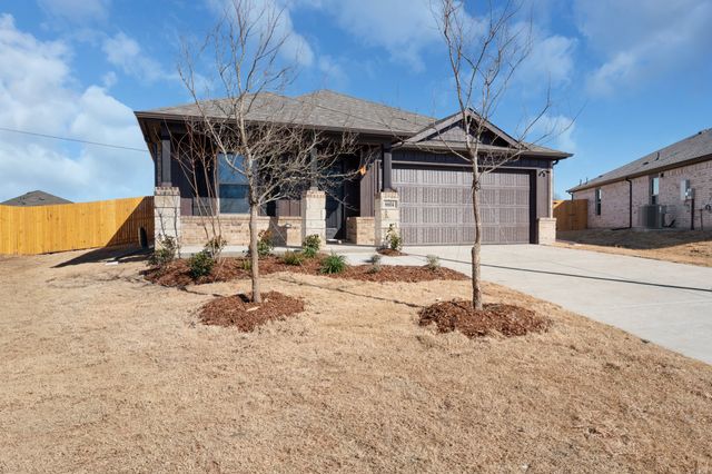 6604 Pattison, Greenville, TX 75402
