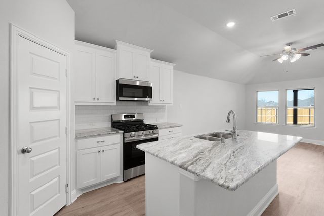 6604 Pattison, Greenville, TX 75402