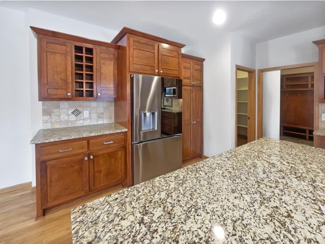 1768 Belmont Avenue NW, Prior Lake, MN 55379