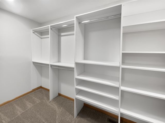 1768 Belmont Avenue NW, Prior Lake, MN 55379