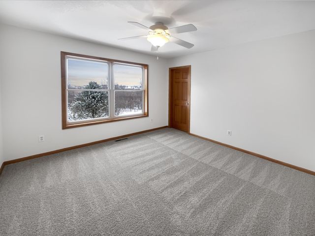 1768 Belmont Avenue NW, Prior Lake, MN 55379