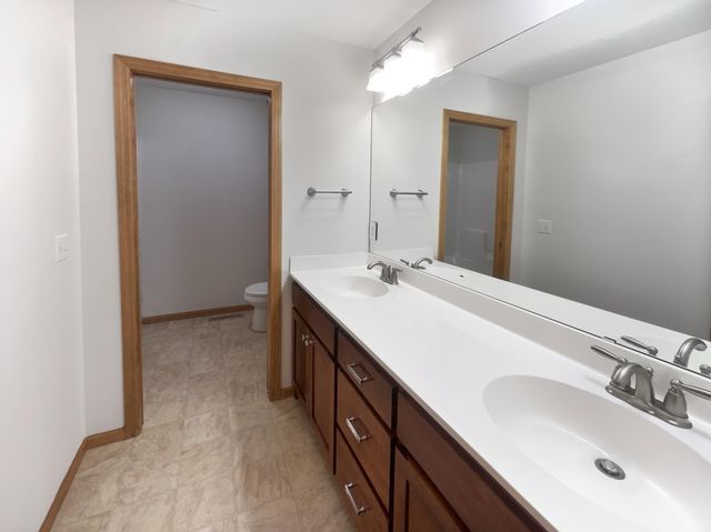 1768 Belmont Avenue NW, Prior Lake, MN 55379