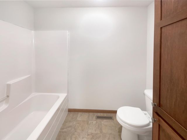 1768 Belmont Avenue NW, Prior Lake, MN 55379