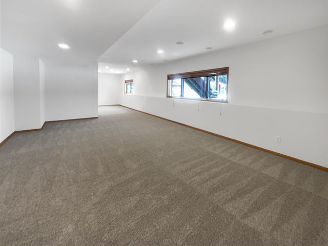 1768 Belmont Avenue NW, Prior Lake, MN 55379