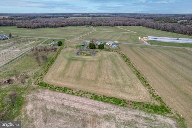 866 SANDTOWN RD, Felton, DE 19943