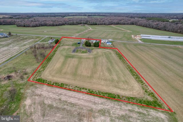 866 SANDTOWN RD, Felton, DE 19943