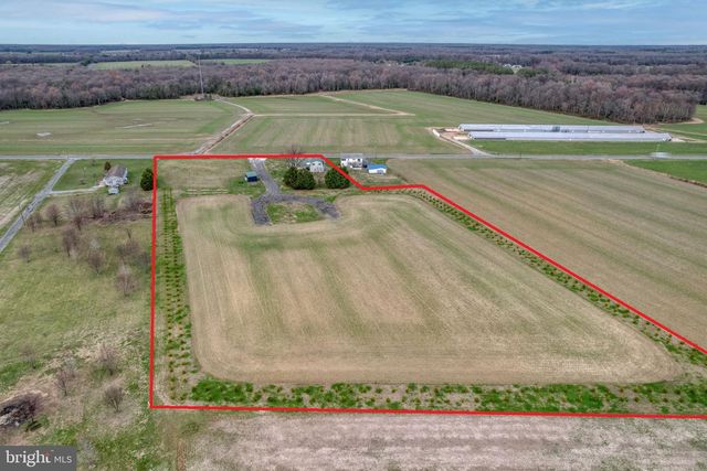 866 SANDTOWN RD, Felton, DE 19943