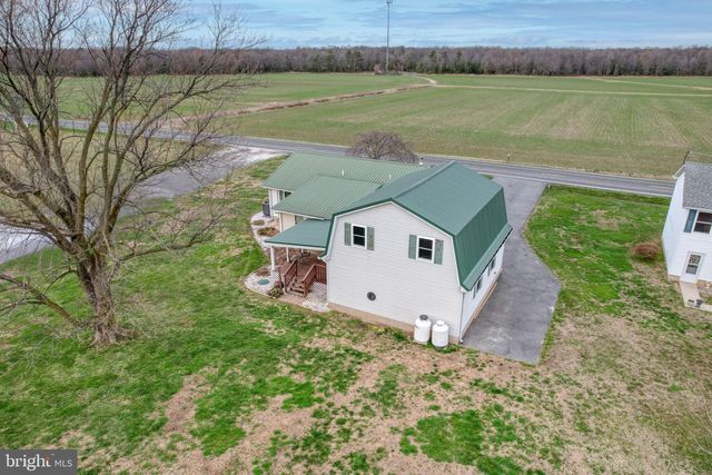 866 SANDTOWN RD, Felton, DE 19943