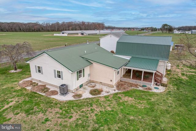 866 SANDTOWN RD, Felton, DE 19943