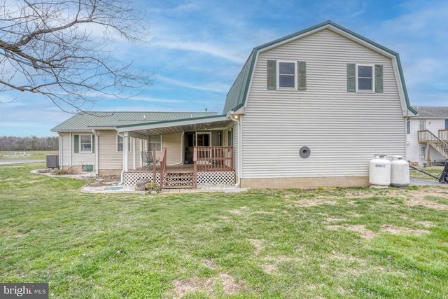 866 SANDTOWN RD, Felton, DE 19943