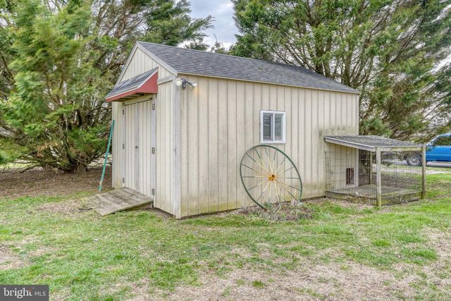 866 SANDTOWN RD, Felton, DE 19943