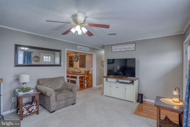 866 SANDTOWN RD, Felton, DE 19943