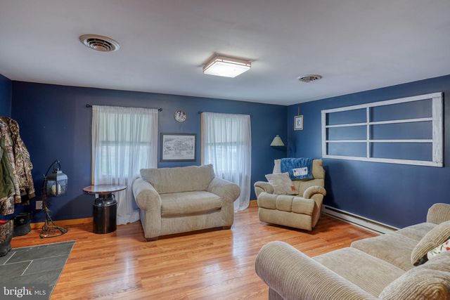 866 SANDTOWN RD, Felton, DE 19943