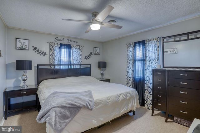 866 SANDTOWN RD, Felton, DE 19943