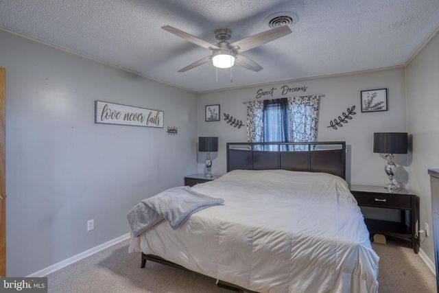 866 SANDTOWN RD, Felton, DE 19943