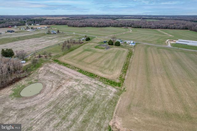 866 SANDTOWN RD, Felton, DE 19943