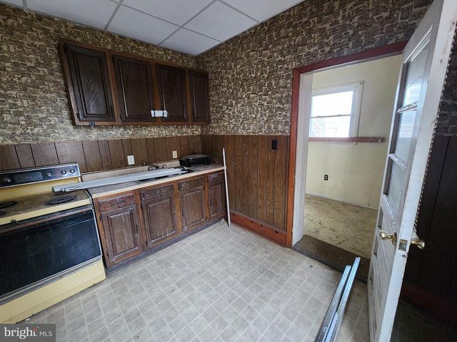 601-603 N MULBERRY ST, Hagerstown, MD 21740