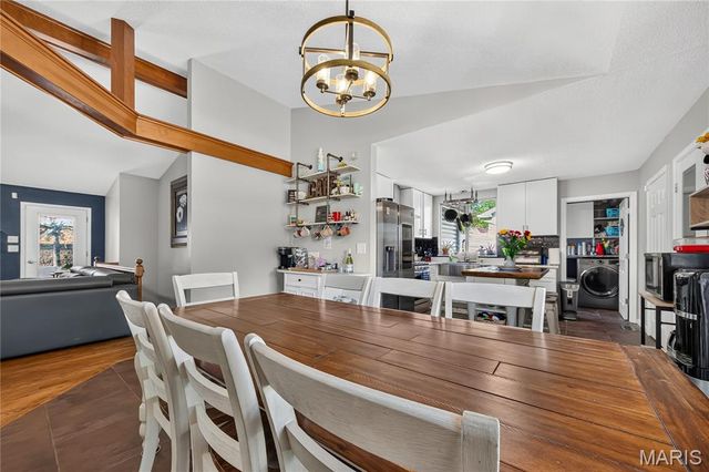 11 Eagle Chase Court, St Peters, MO 63376