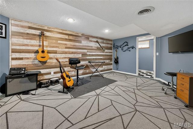11 Eagle Chase Court, St Peters, MO 63376