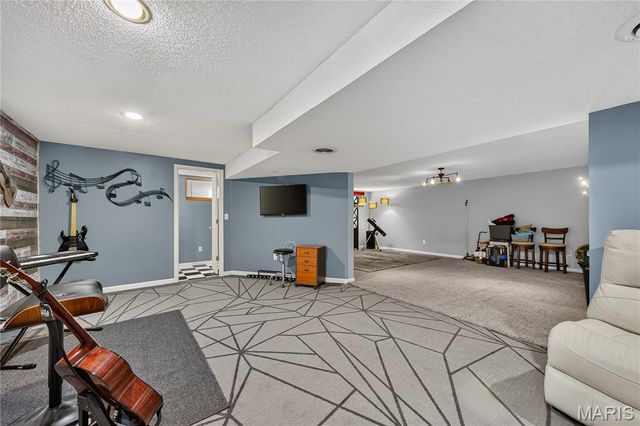 11 Eagle Chase Court, St Peters, MO 63376