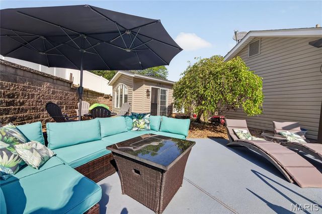 11 Eagle Chase Court, St Peters, MO 63376