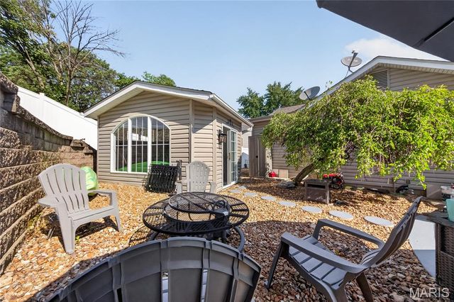 11 Eagle Chase Court, St Peters, MO 63376