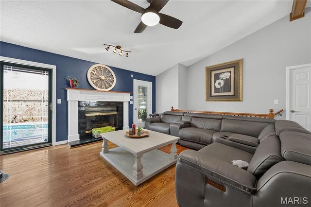 11 Eagle Chase Court, St Peters, MO 63376