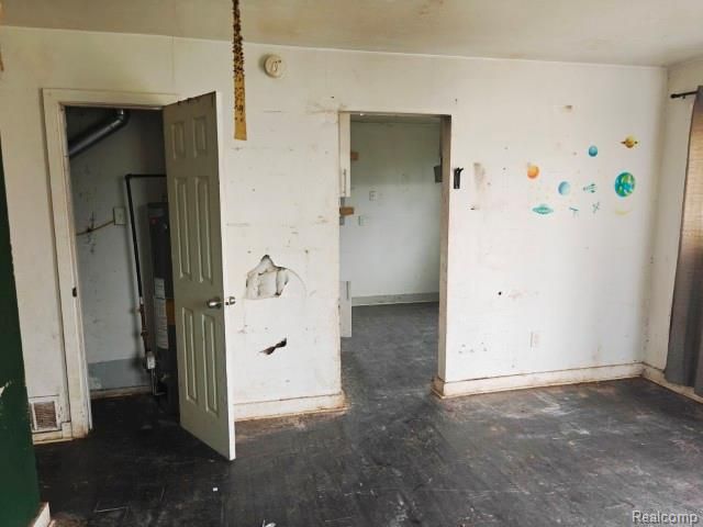 8291 Mettetal Street, Detroit, MI 48228