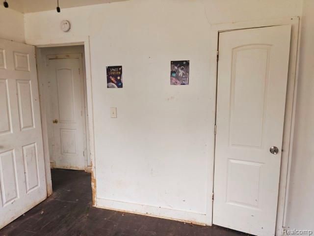 8291 Mettetal Street, Detroit, MI 48228