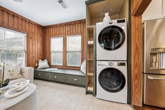 1935 W Mckinney Street, Houston, TX 77019