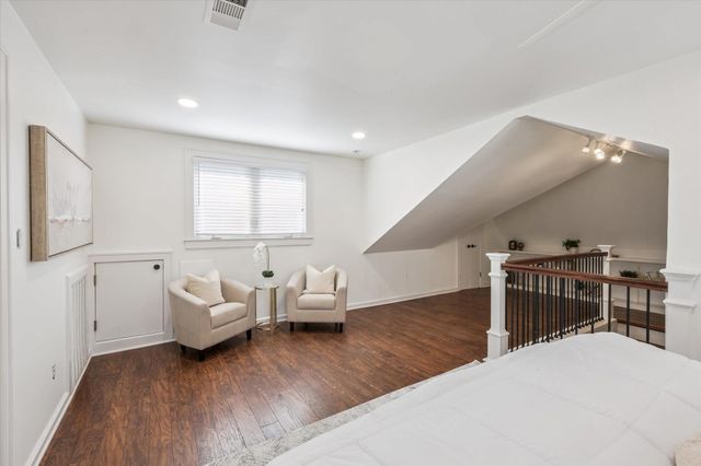 1935 W Mckinney Street, Houston, TX 77019