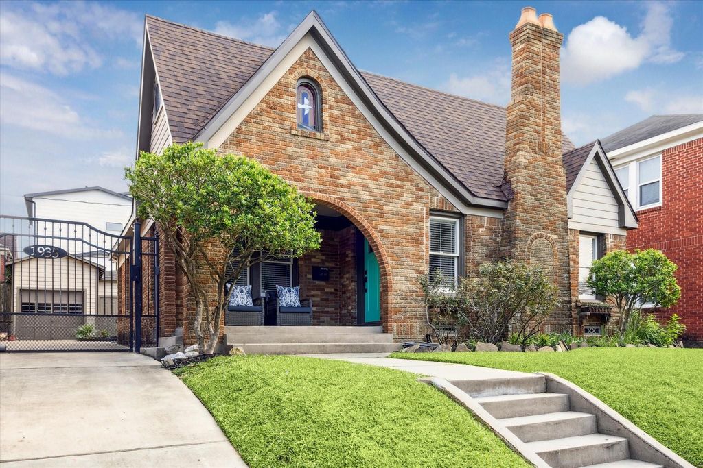 1935 W Mckinney Street, Houston, TX 77019