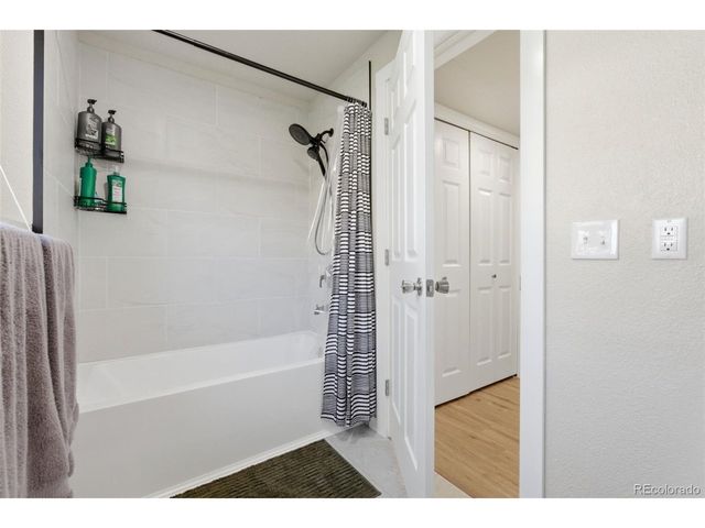 19083 E 16th Ave, Aurora, CO 80011
