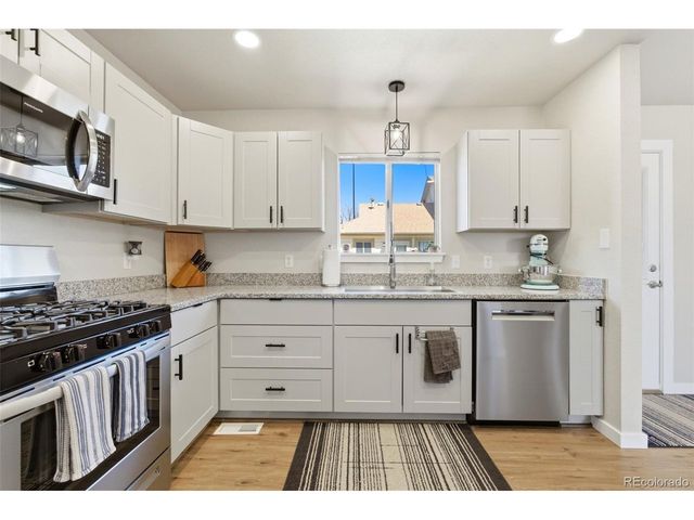 19083 E 16th Ave, Aurora, CO 80011