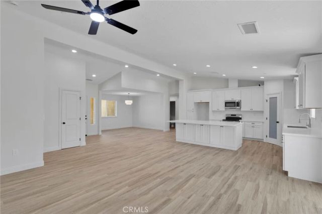 9432 Wasco, Hesperia, CA 92345