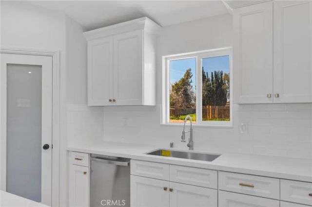 9432 Wasco, Hesperia, CA 92345