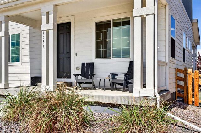 17621 Parkside Drive N, Commerce City, CO 80022