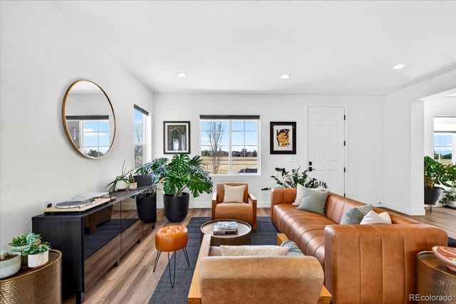 17621 Parkside Drive N, Commerce City, CO 80022