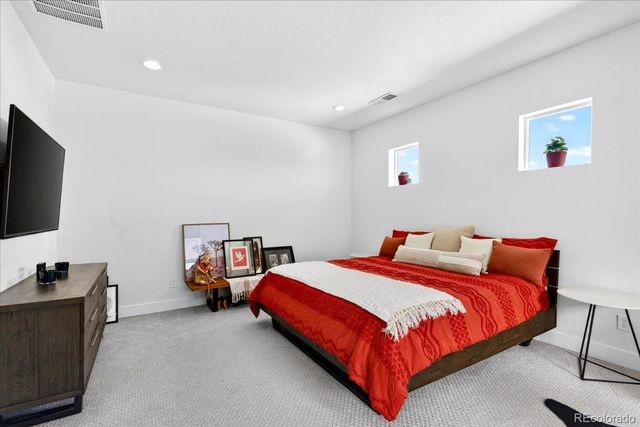 17621 Parkside Drive N, Commerce City, CO 80022