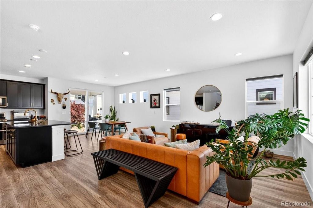 17621 Parkside Drive N, Commerce City, CO 80022