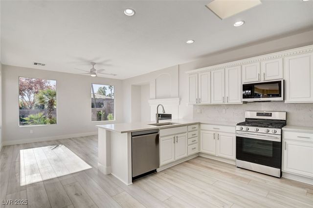 10623 Riva De Fiore Avenue, Las Vegas, NV 89135