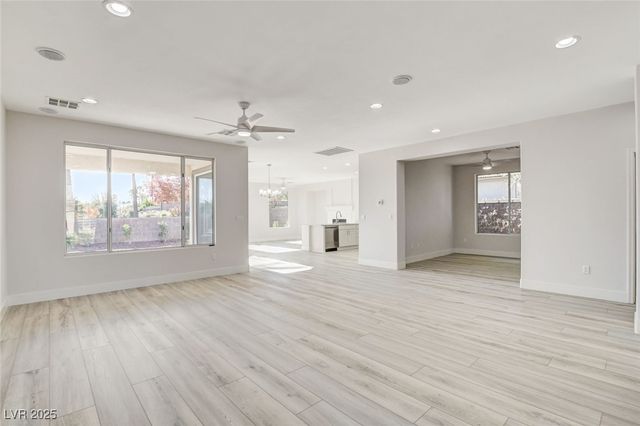 10623 Riva De Fiore Avenue, Las Vegas, NV 89135