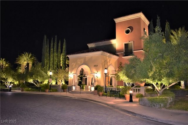 10623 Riva De Fiore Avenue, Las Vegas, NV 89135